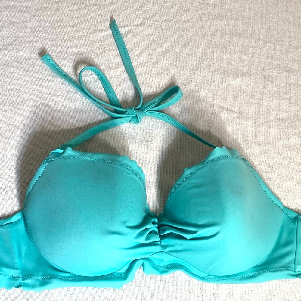 Victoria’s Secret halter bikini top size 34D - Picture 12 of 14
